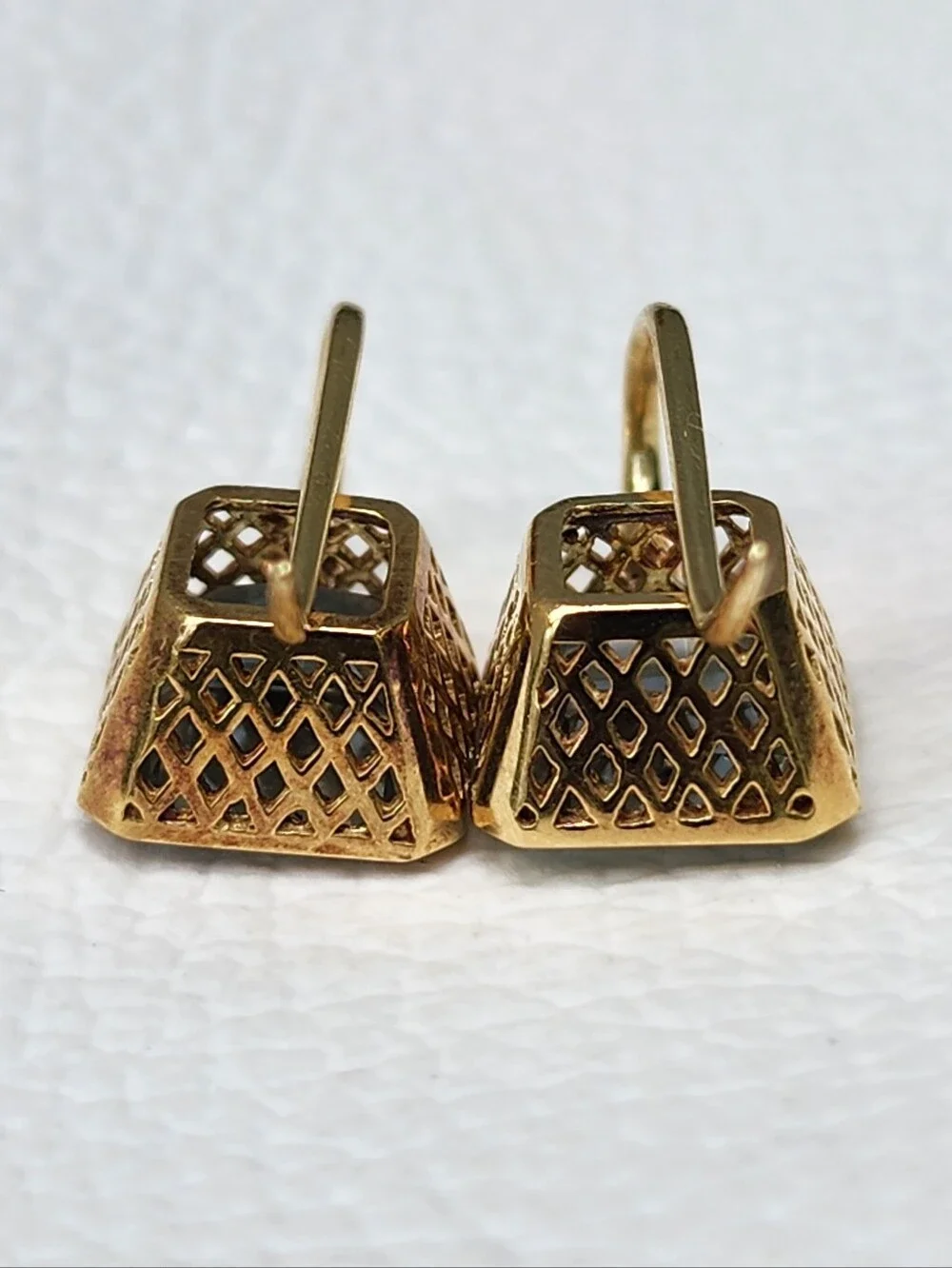 $5,000 Ray Griffiths 18kt Gold Asscher Cut Blue Topaz Drop Earrings